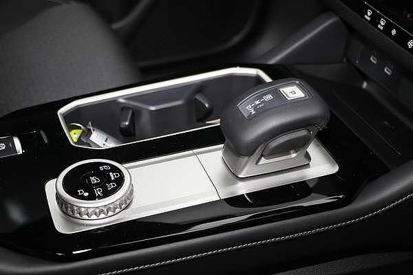 2025 Mitsubishi Outlander ES ZM