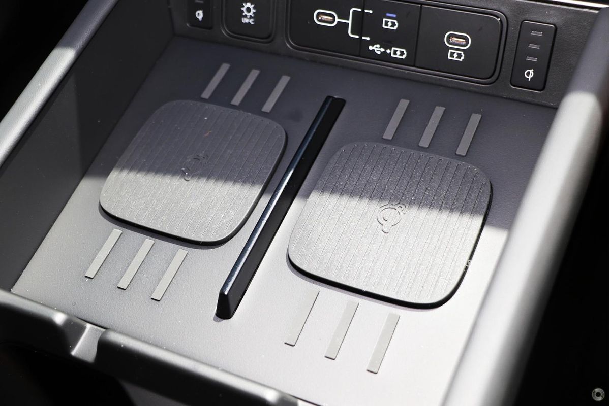 2025 Hyundai Santa Fe Calligraphy MX5.V2