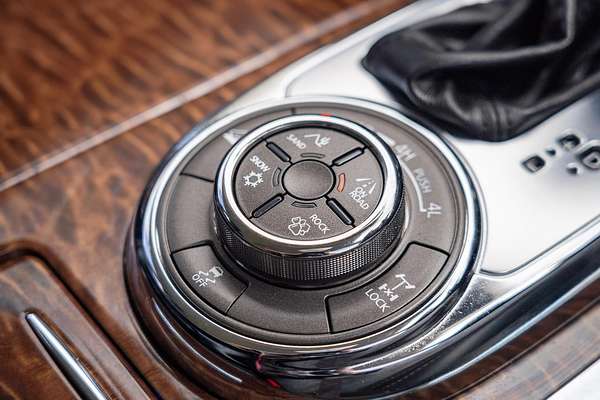 2024 Nissan Patrol Ti Y62