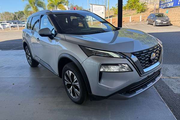 2025 Nissan X-TRAIL ST-L T33