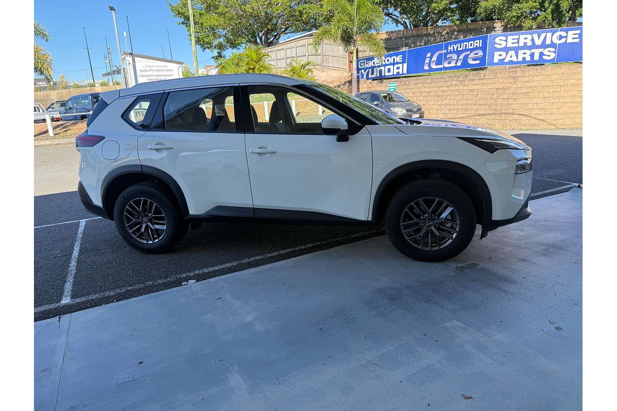 2024 Nissan X-TRAIL ST T33