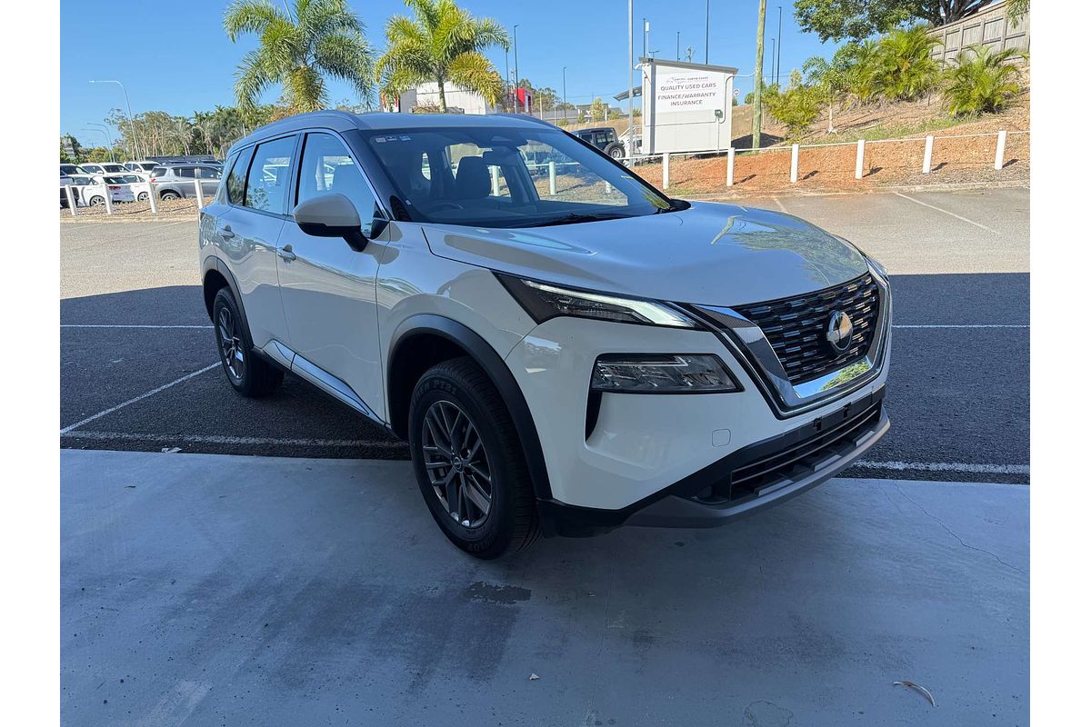 2024 Nissan X-TRAIL ST T33