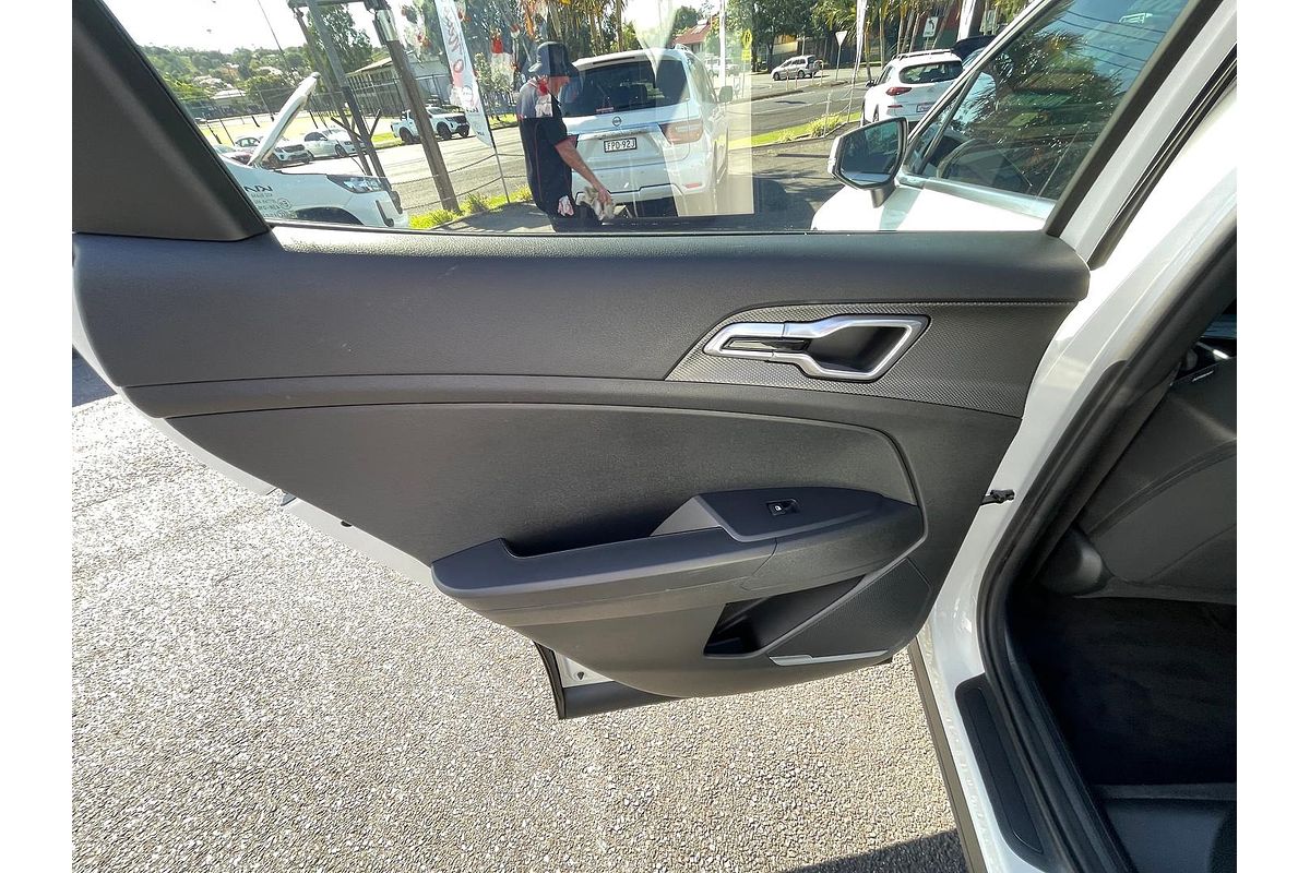 2024 Kia Sportage S NQ5