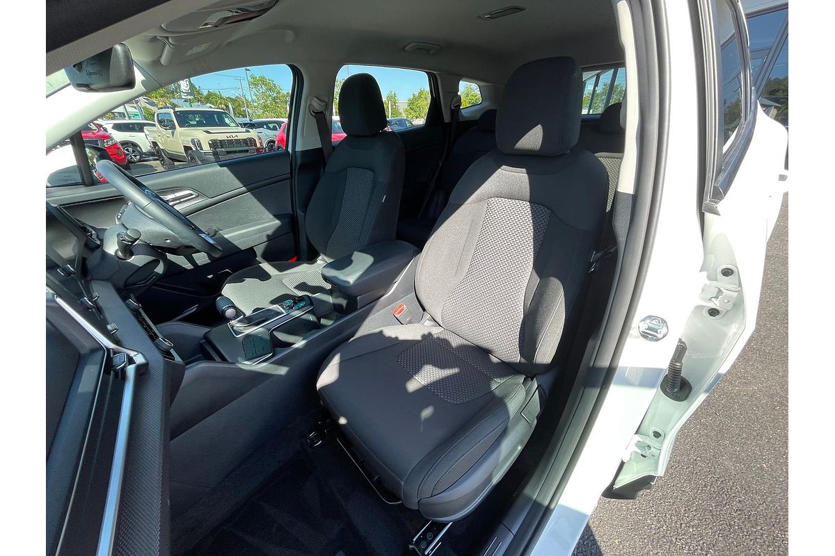 2024 Kia Sportage S NQ5