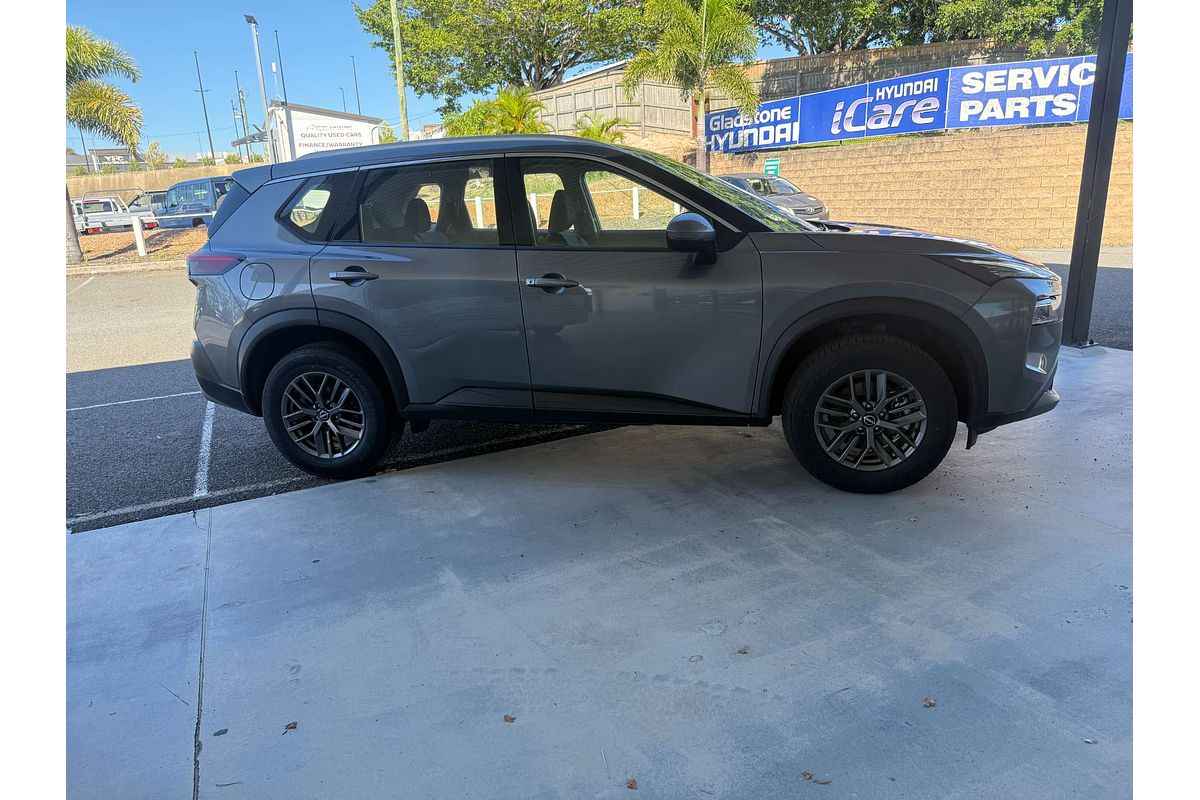 2024 Nissan X-TRAIL ST T33