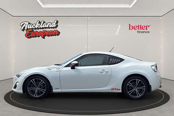 2013 Toyota 86 GT 2.0P COUPE 6A