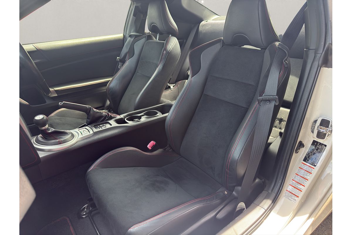 2013 Toyota 86 GT 2.0P COUPE 6A