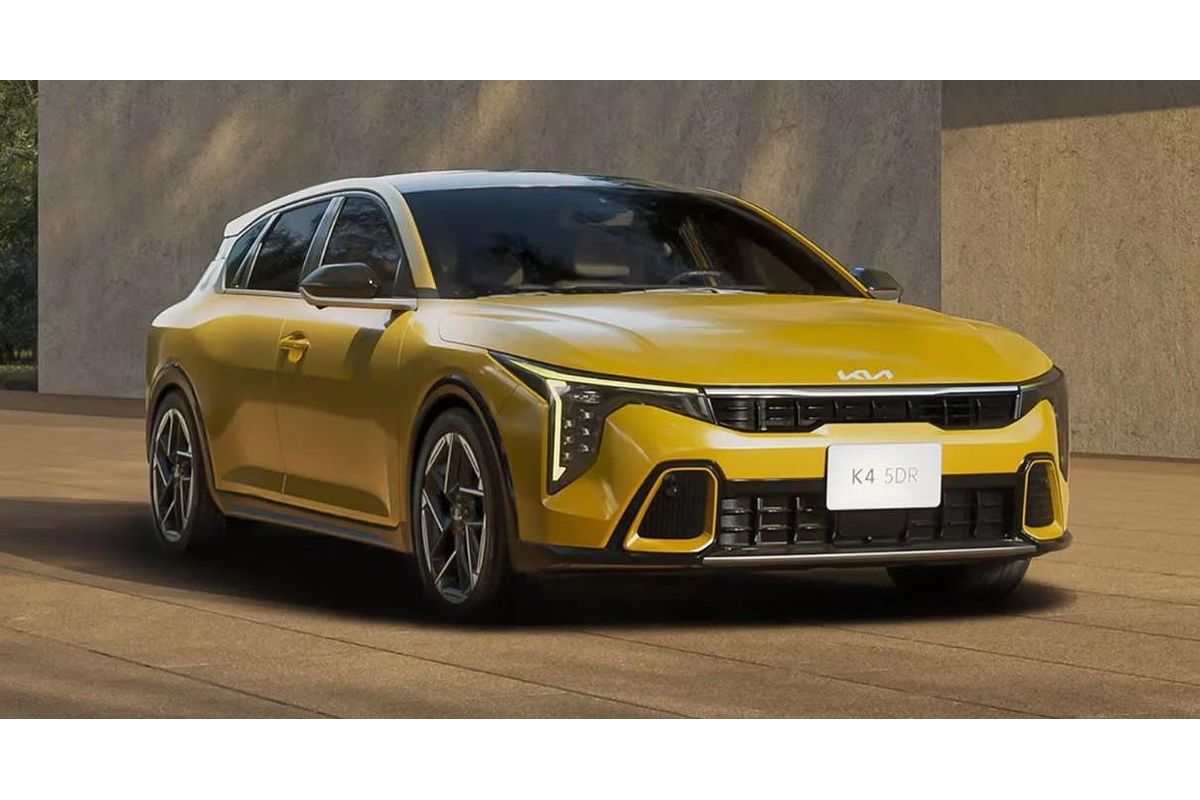 2025 Kia K4 GT-Line CL4m