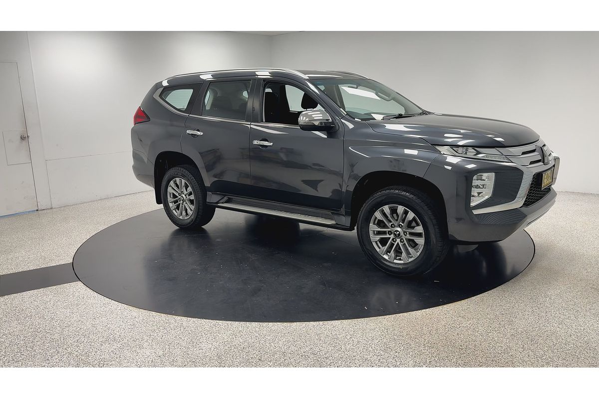 2022 Mitsubishi Pajero Sport GLX QF
