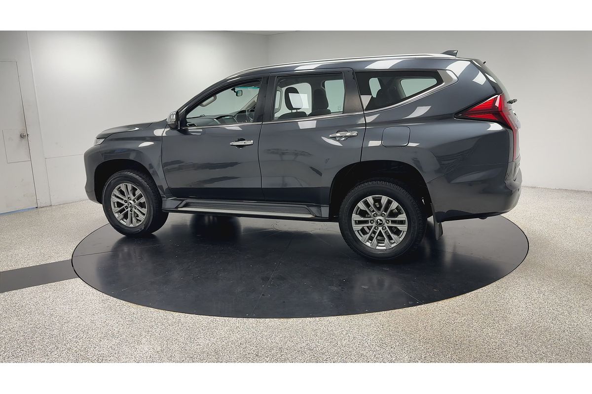 2022 Mitsubishi Pajero Sport GLX QF