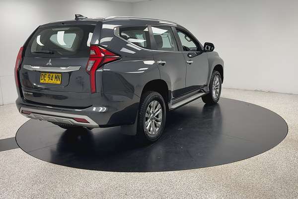 2022 Mitsubishi Pajero Sport GLX QF