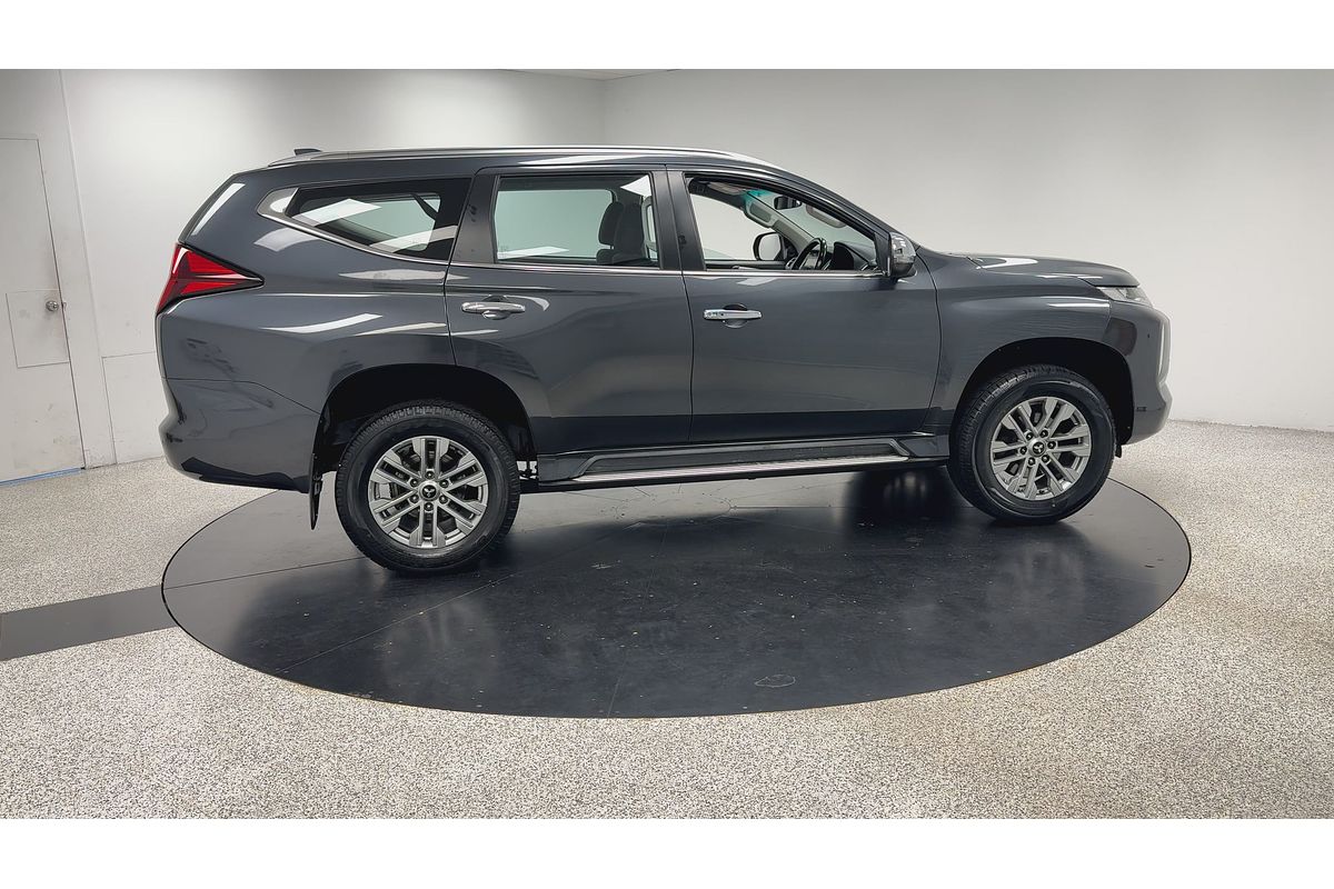 2022 Mitsubishi Pajero Sport GLX QF