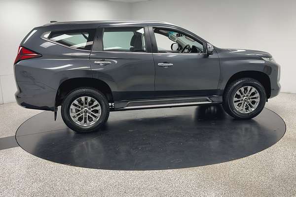 2022 Mitsubishi Pajero Sport GLX QF