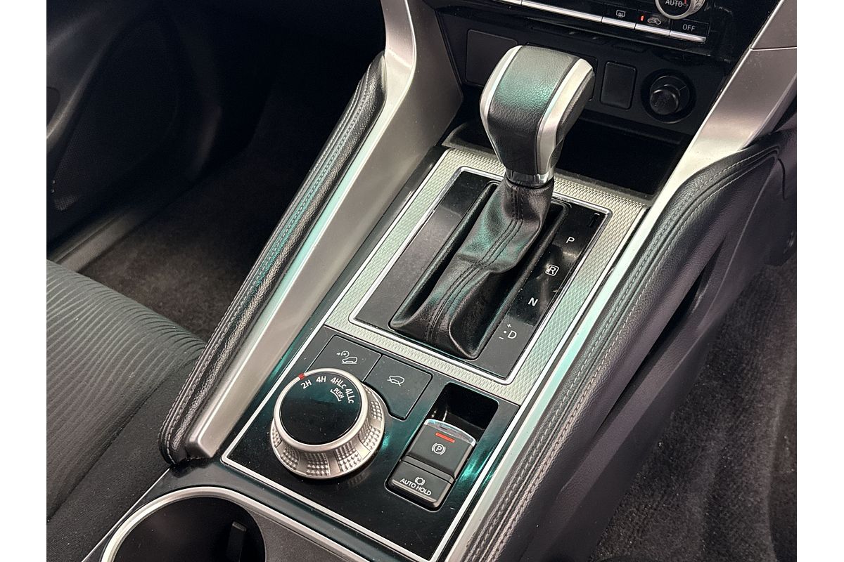 2022 Mitsubishi Pajero Sport GLX QF