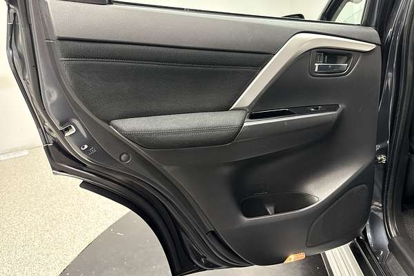 2022 Mitsubishi Pajero Sport GLX QF