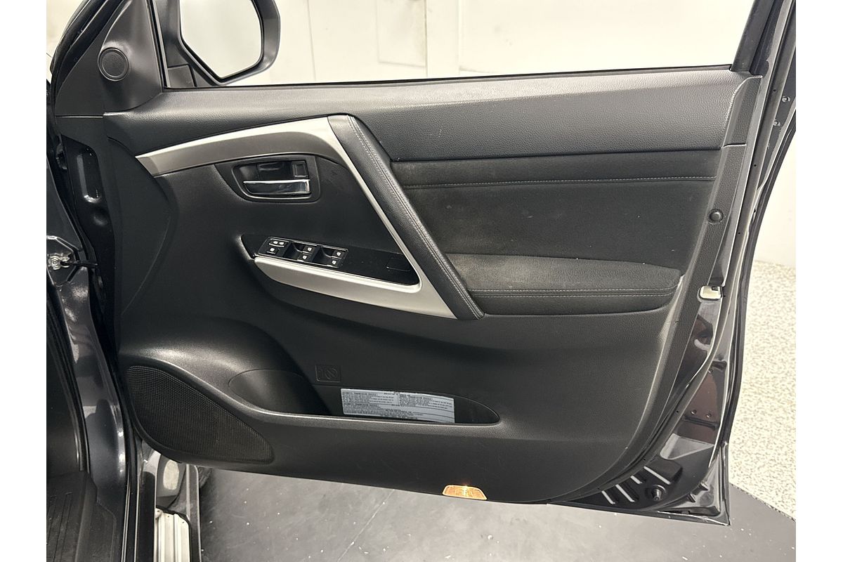 2022 Mitsubishi Pajero Sport GLX QF