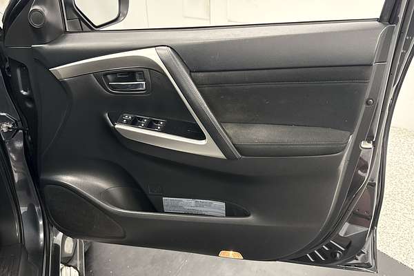 2022 Mitsubishi Pajero Sport GLX QF