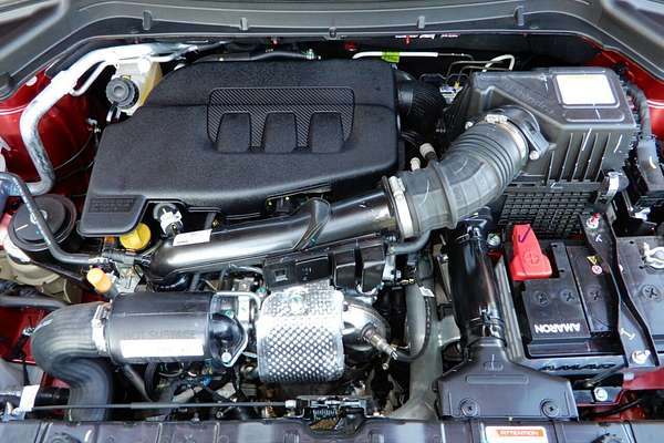 2025 Mahindra XUV 3XO AX7L