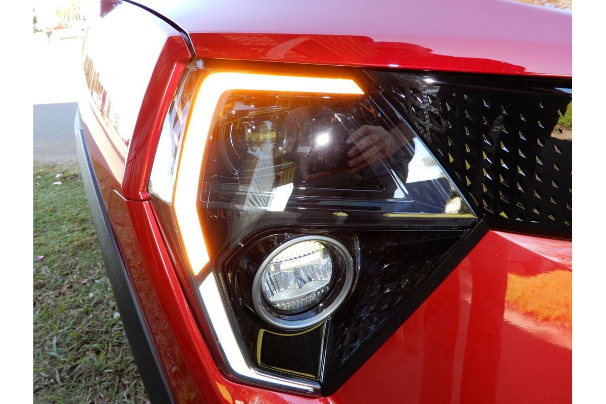 2025 Mahindra XUV 3XO AX7L