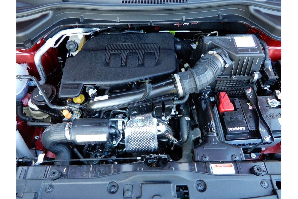 2025 Mahindra XUV 3XO AX7L