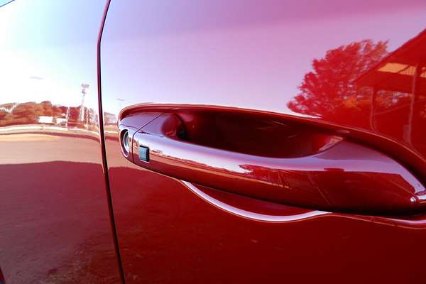 2025 Mahindra XUV 3XO AX7L