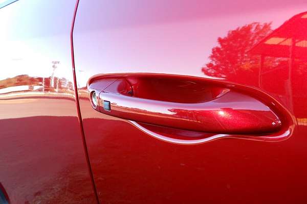 2025 Mahindra XUV 3XO AX7L