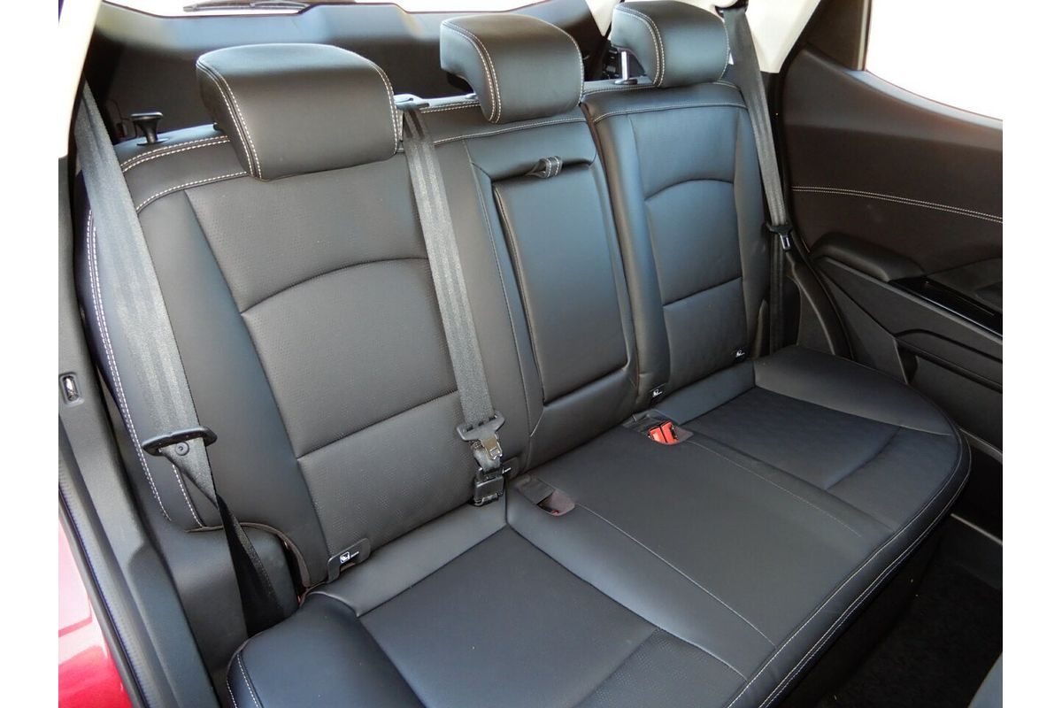 2025 Mahindra XUV 3XO AX7L