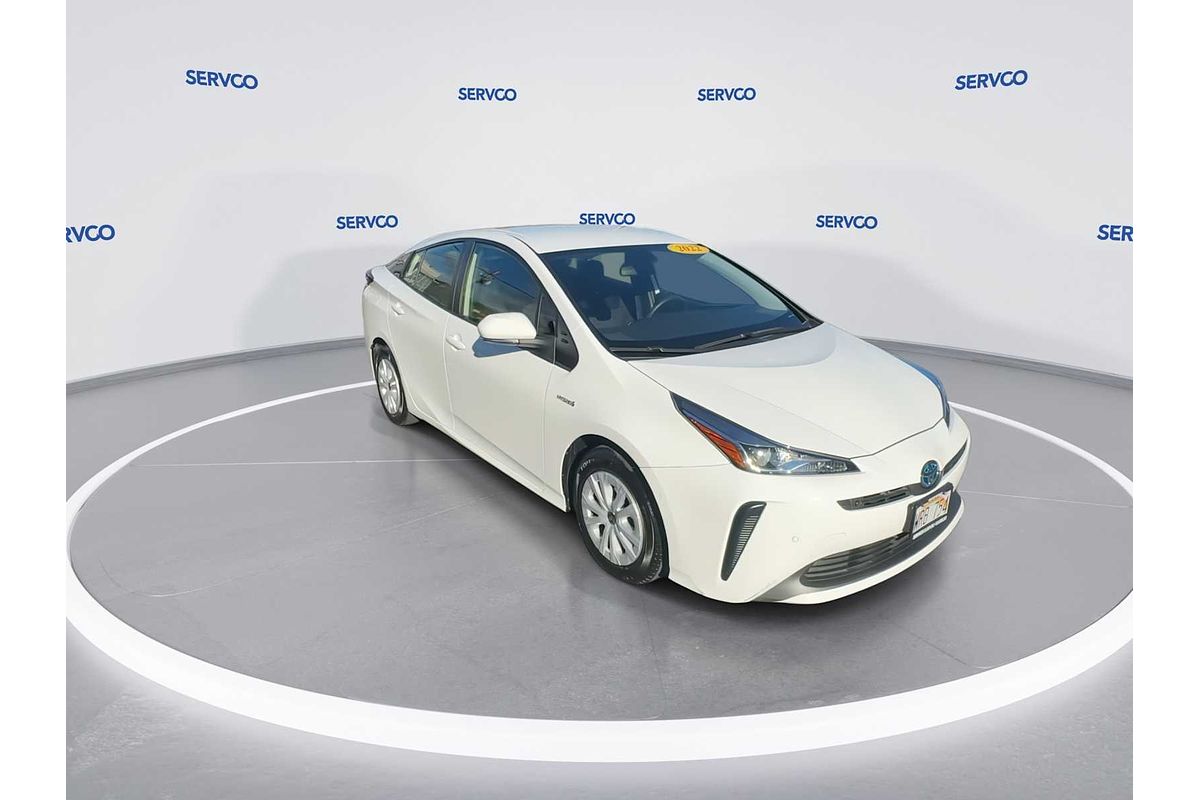 2022 Toyota Prius LE