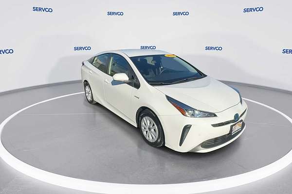 2022 Toyota Prius LE