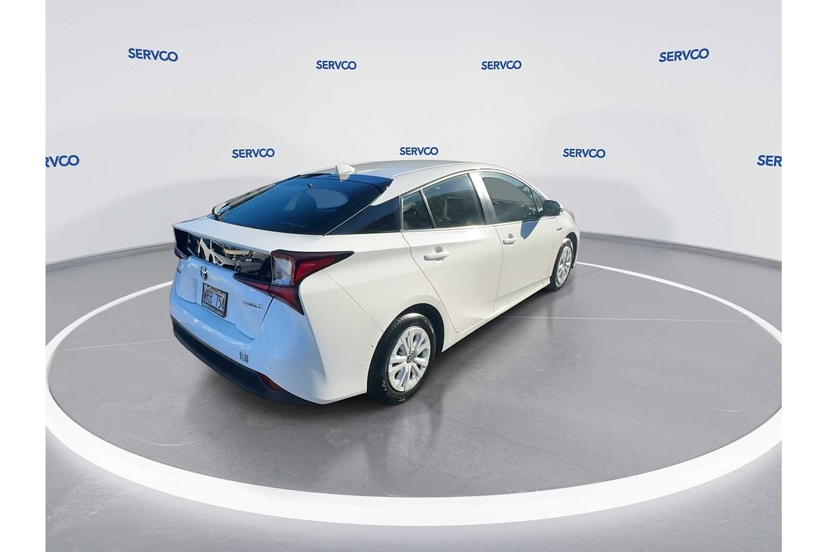 2022 Toyota Prius LE