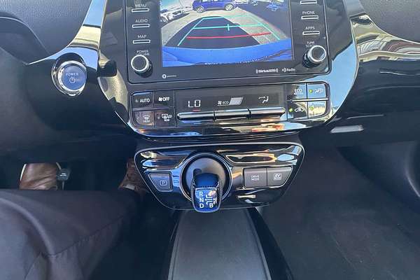 2022 Toyota Prius LE