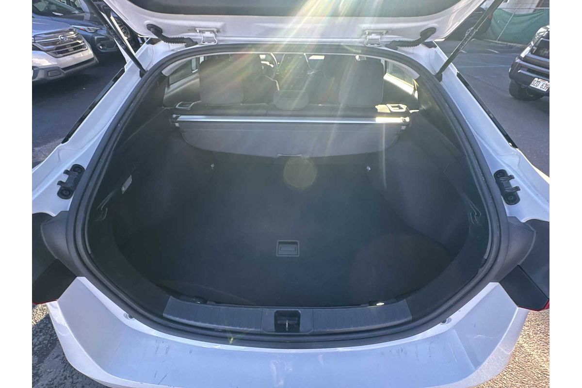 2022 Toyota Prius LE