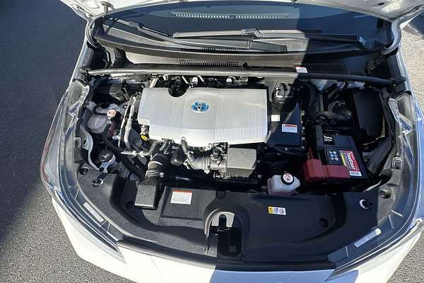 2022 Toyota Prius LE