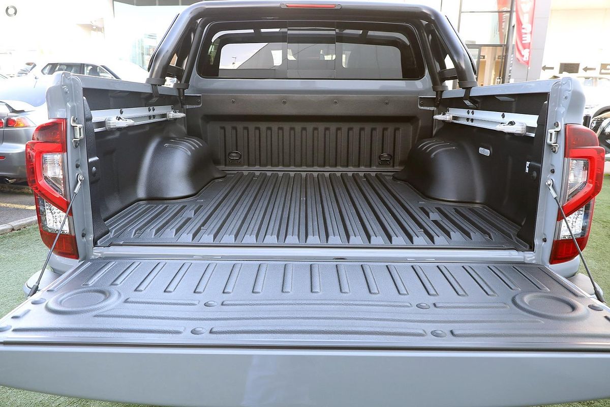 2025 Nissan Navara PRO-4X Warrior D23 4X4