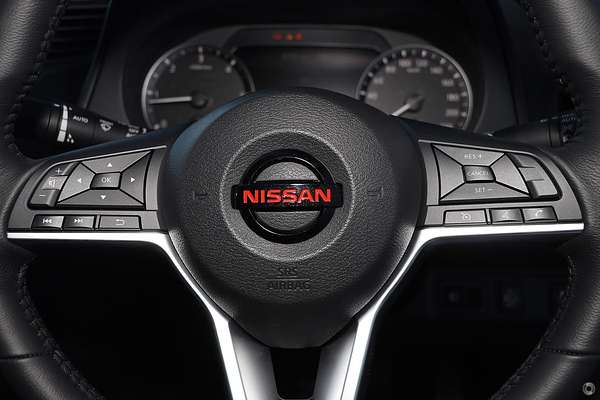 2025 Nissan Navara PRO-4X Warrior D23 4X4