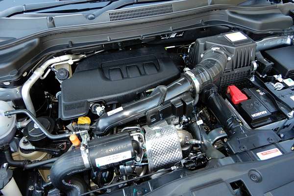 2025 Mahindra XUV 3XO AX7L