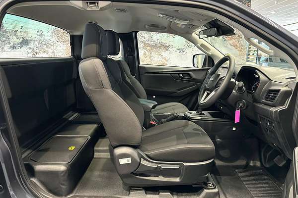 2025 Isuzu D-MAX SX 4X4