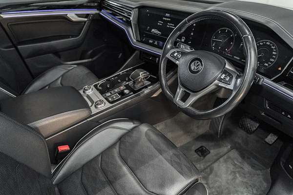 2020 Volkswagen Touareg 190TDI Premium CR