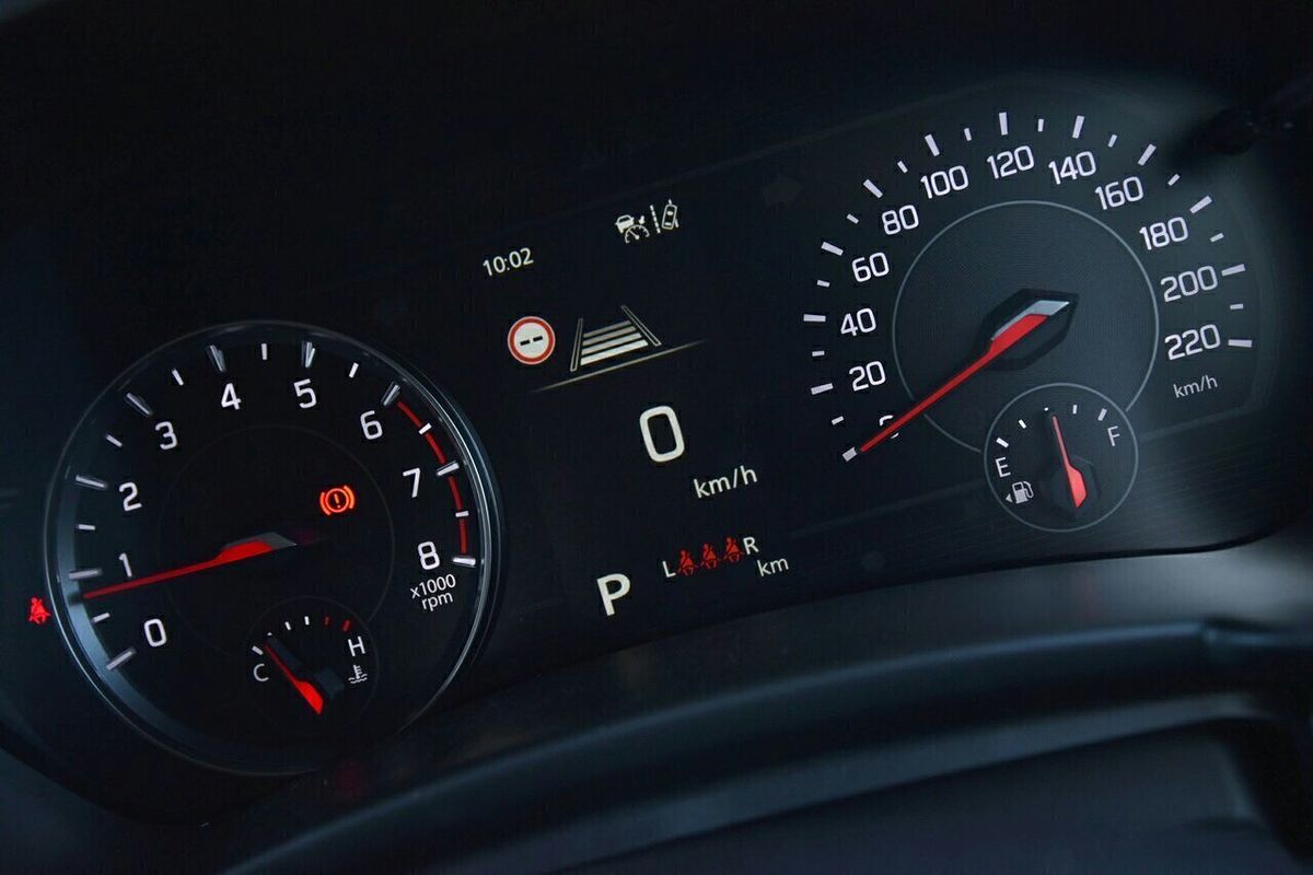 2025 Suzuki Swift Hybrid GLX UZ