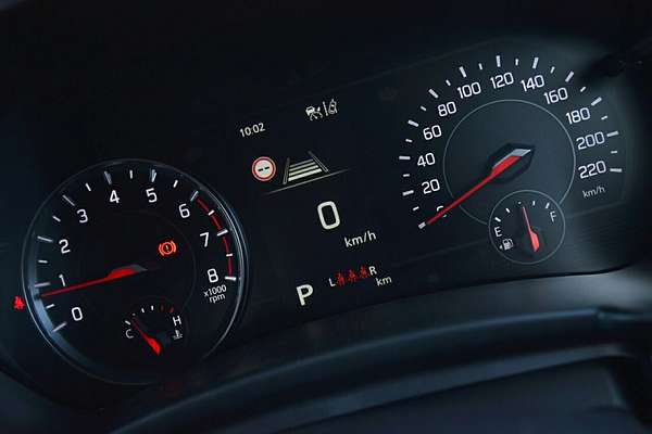 2025 Suzuki Swift Hybrid GLX UZ