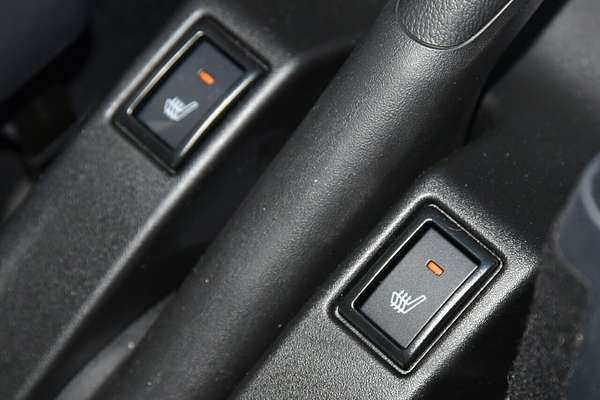 2025 Suzuki Swift Hybrid GLX UZ