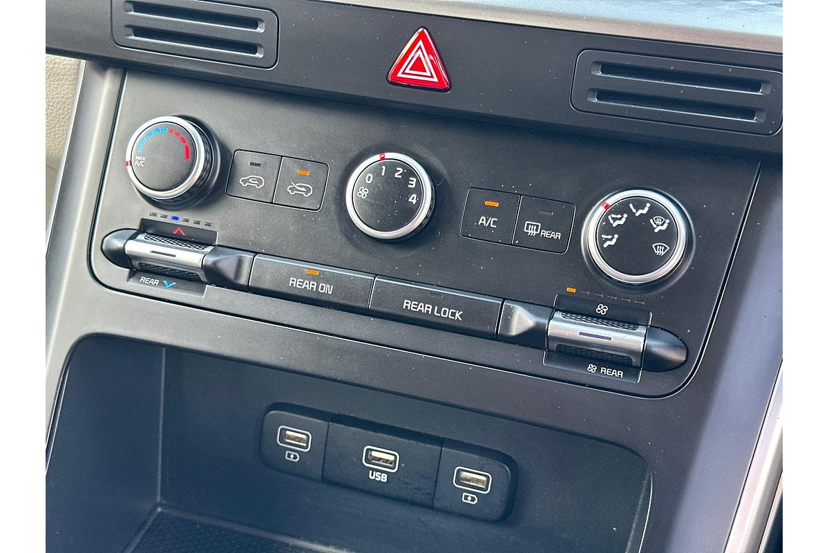 2023 Kia Carnival S KA4