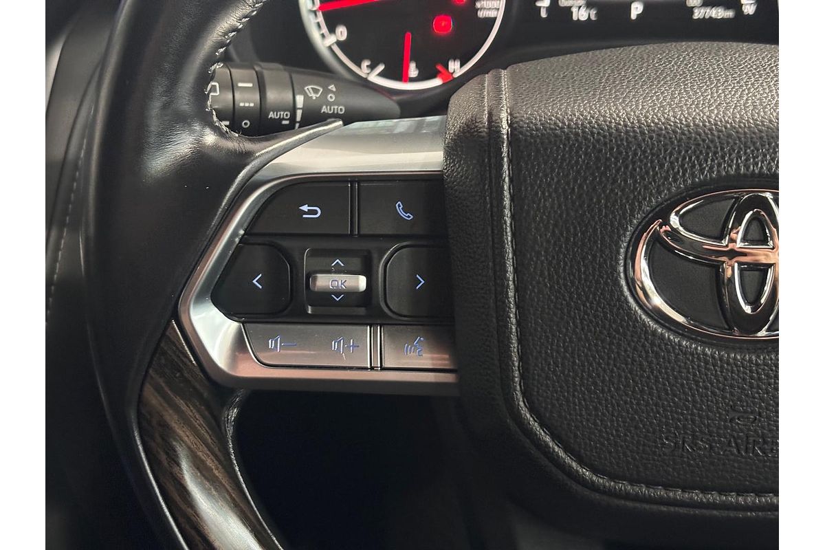 2021 Toyota Landcruiser Sahara FJA300R