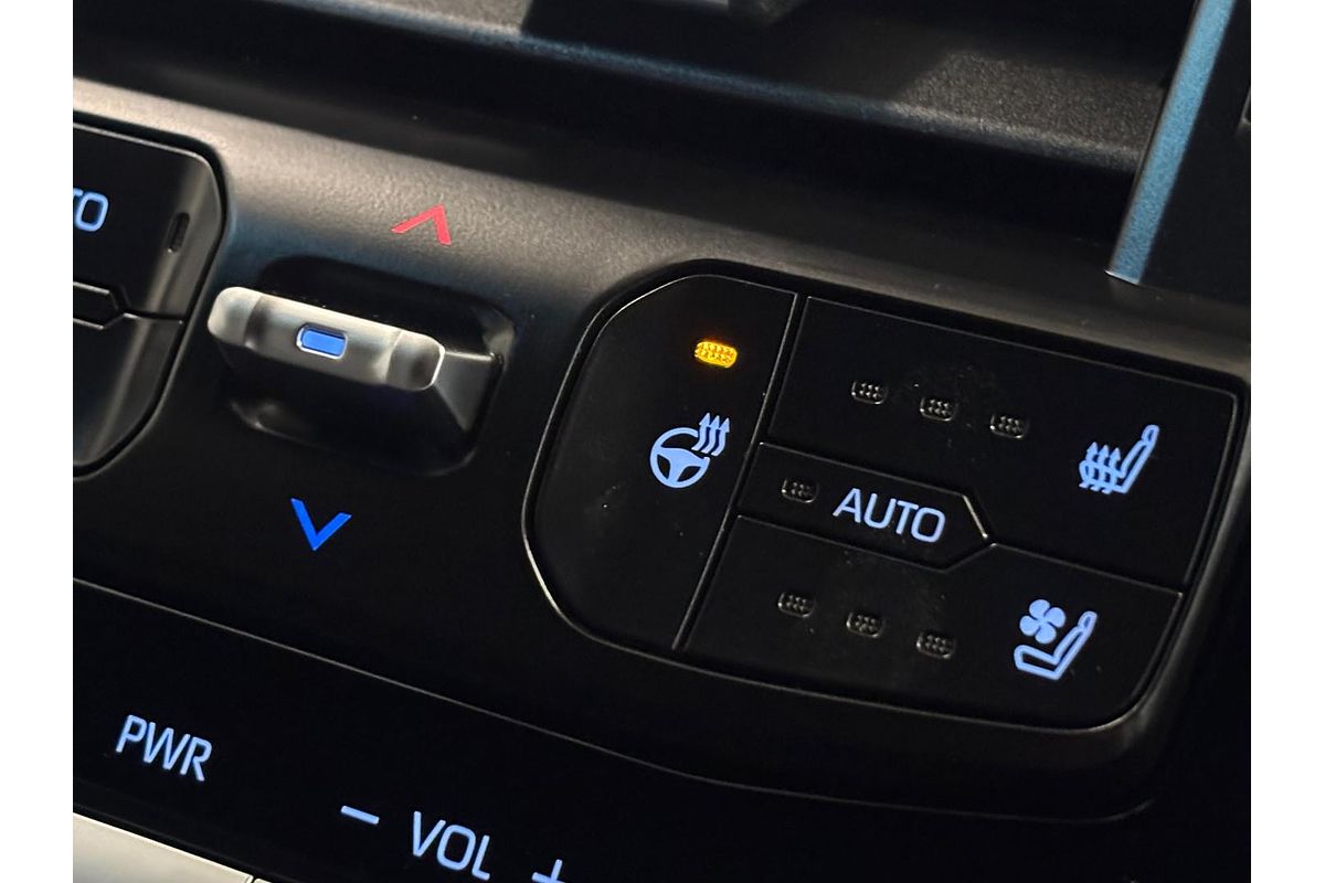 2021 Toyota Landcruiser Sahara FJA300R