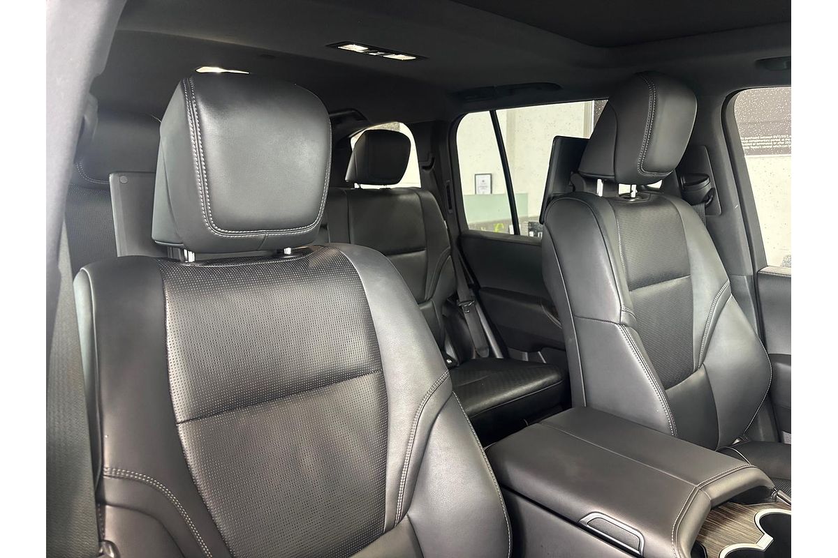 2021 Toyota Landcruiser Sahara FJA300R