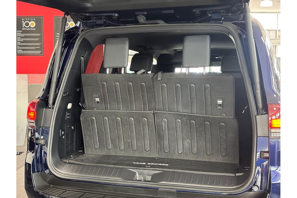 2021 Toyota Landcruiser Sahara FJA300R