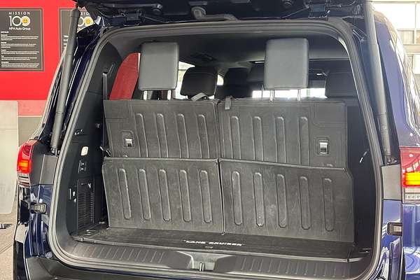 2021 Toyota Landcruiser Sahara FJA300R