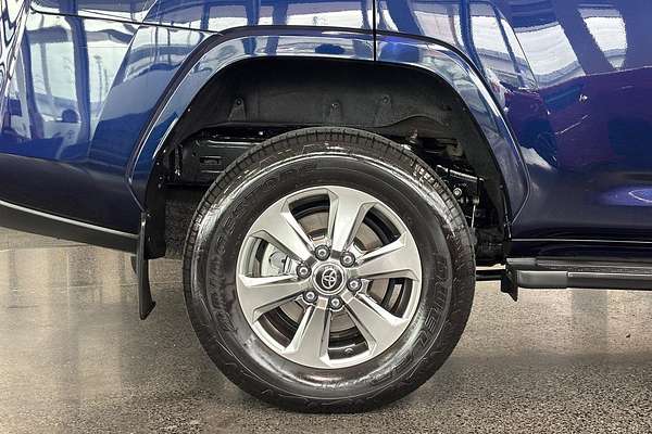 2021 Toyota Landcruiser Sahara FJA300R