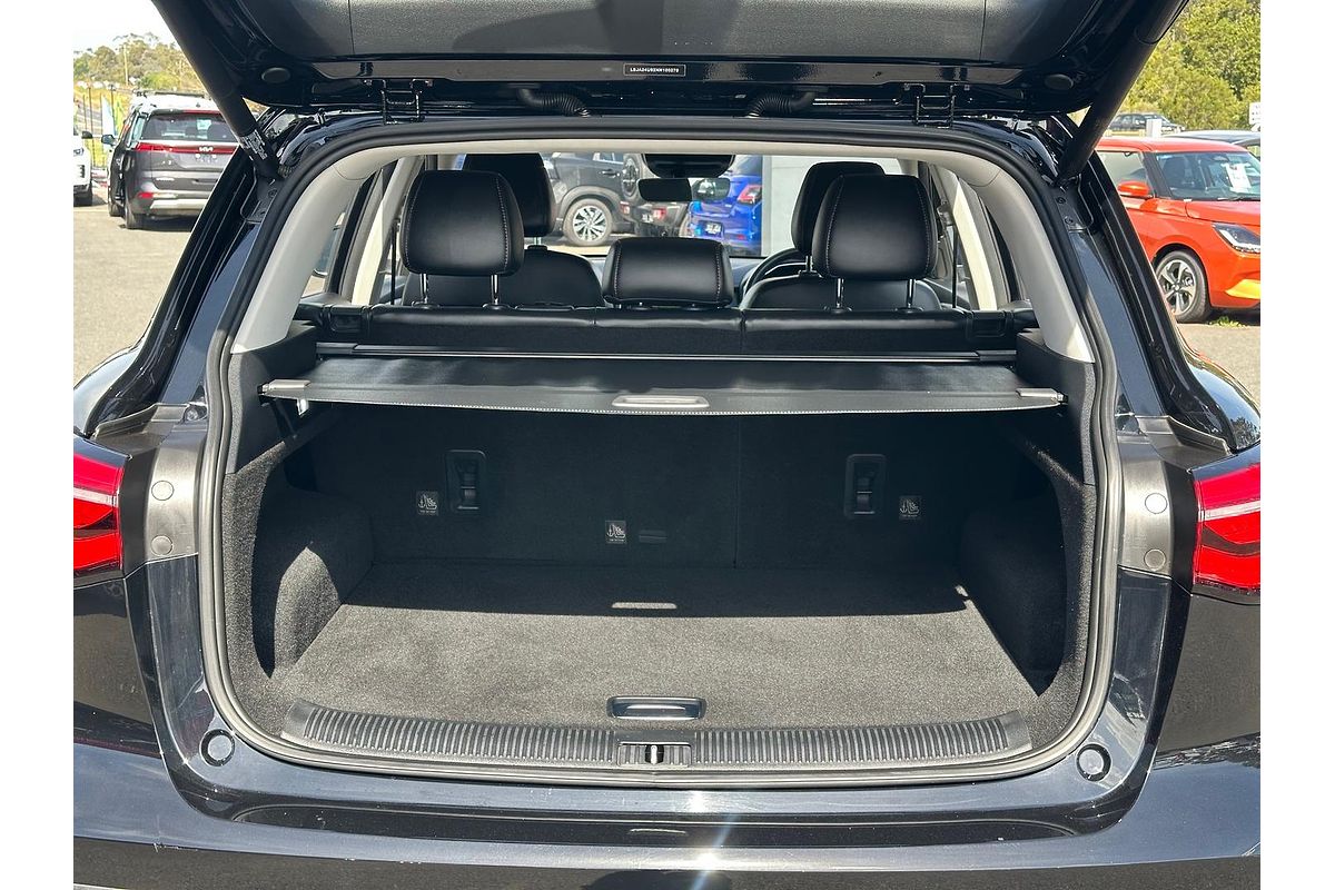 2022 MG HS Excite SAS23