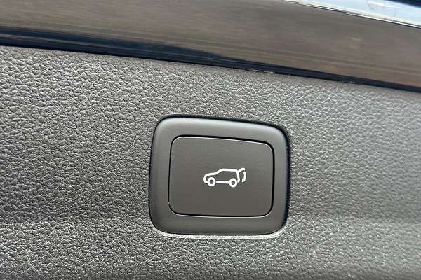 2022 MG HS Excite SAS23